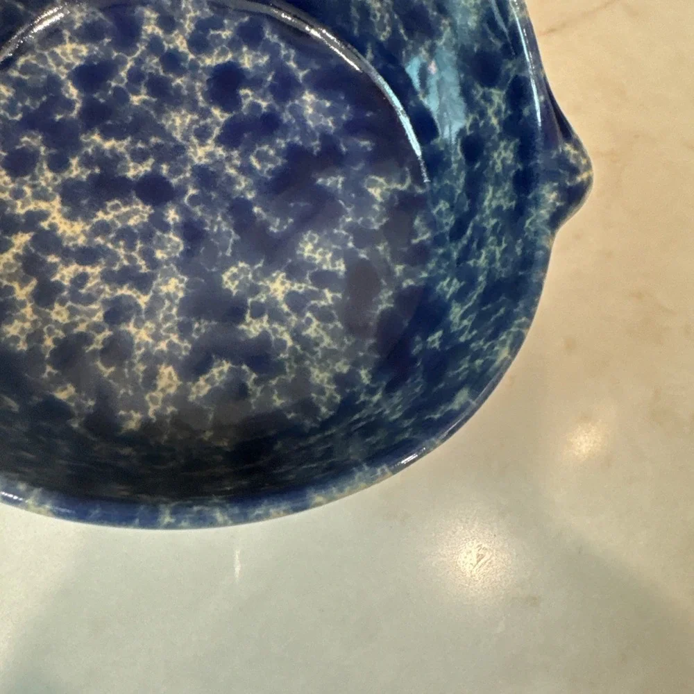 Bennington Pottery Vermont David Gil #1641 Blue Agate Lug Handled Soup Bowl‎